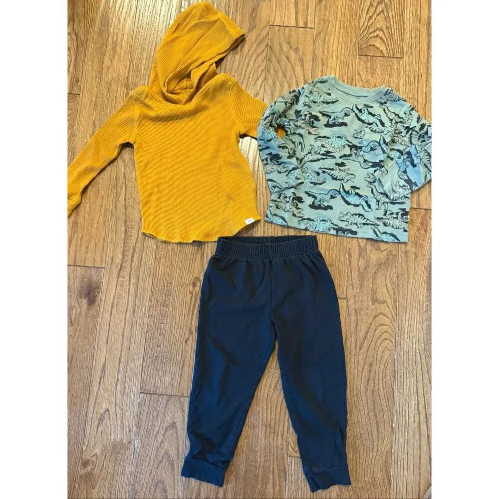Boys Baby Gap Carters long sleeve shirt and jogger bundle 2-3t